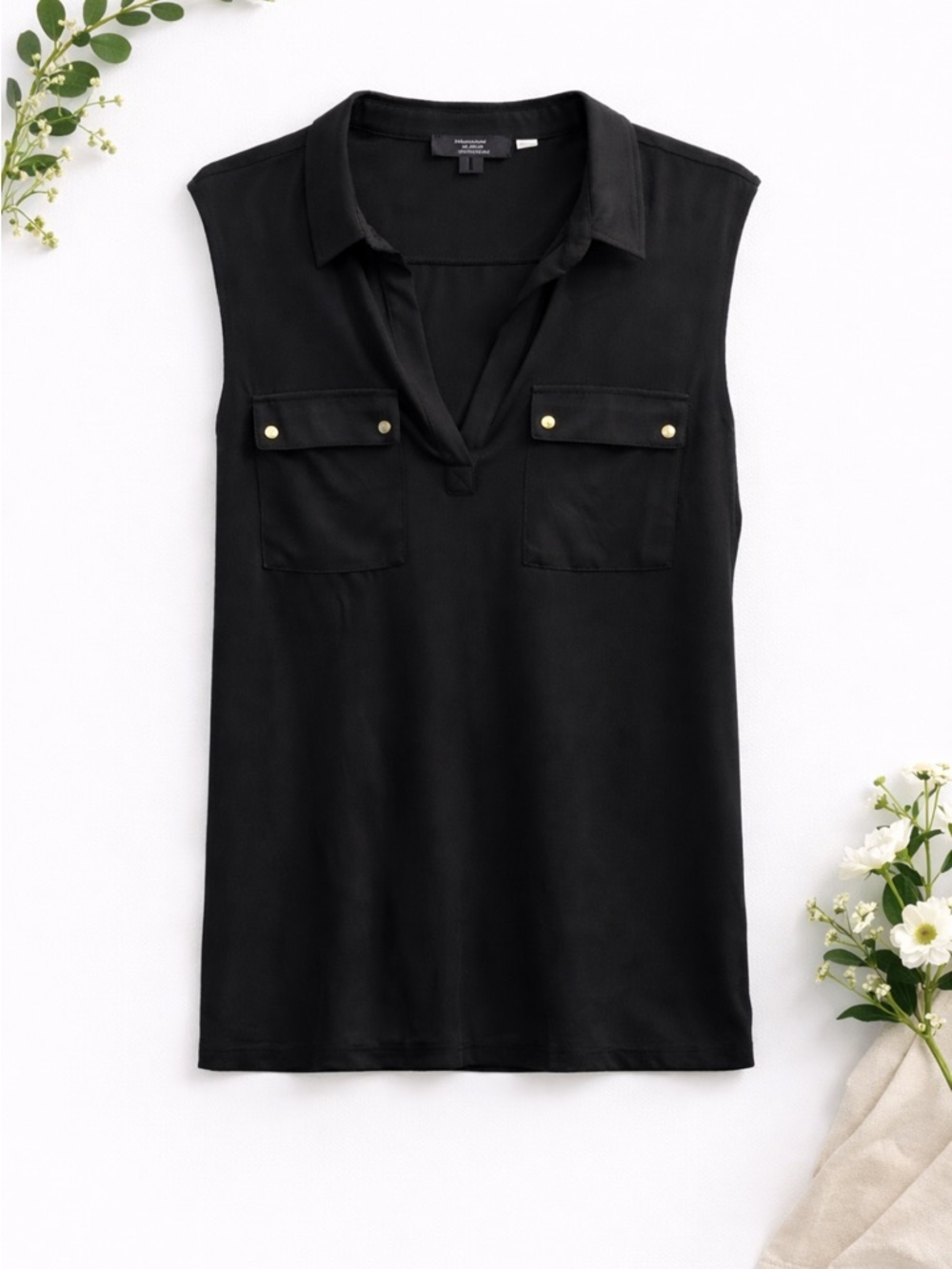 Black Sleeveless Women's Top Tahari